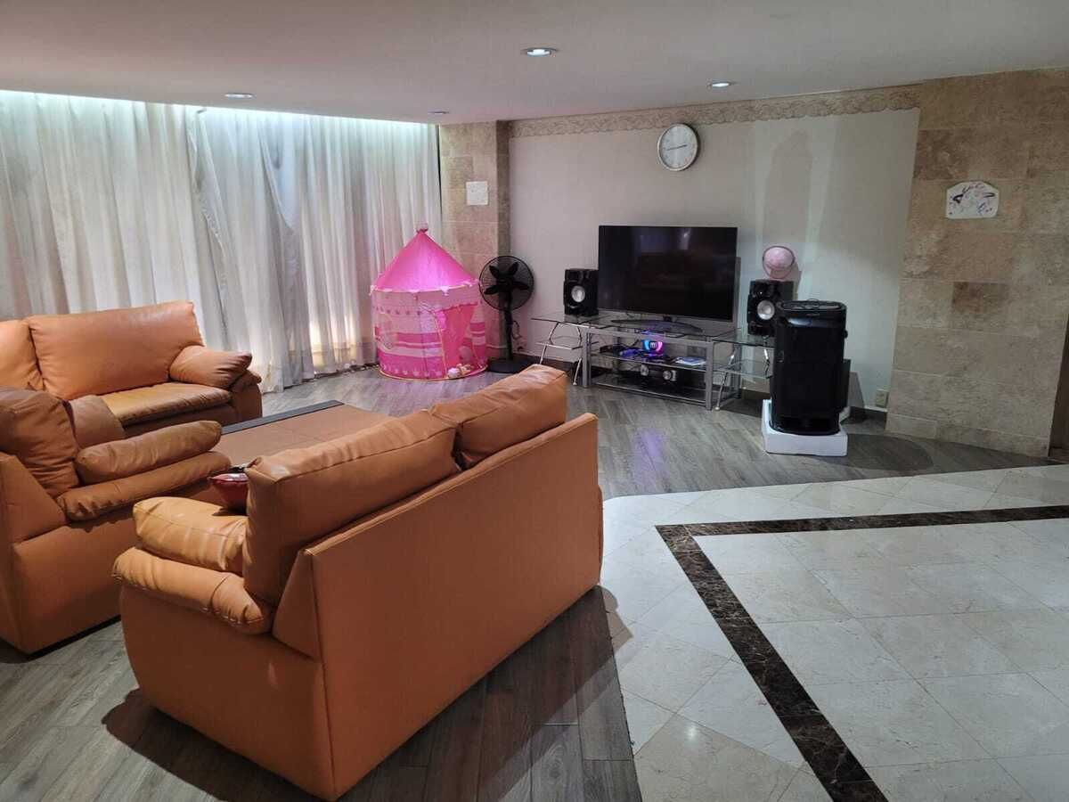 1804, Avenida Homero, Polanco, Polanco I Sección, 11570 con 3 Recámaras, 3 Baños, 300 Metros Cuadrados y 2 Puestos de Estacionamiento 1804, Avenida Homero, Polanco, Polanco I Sección, 11570 con 3 Recámaras, 3 Baños, 300 Metros Cuadrados y 2 Puestos de Estacionamiento